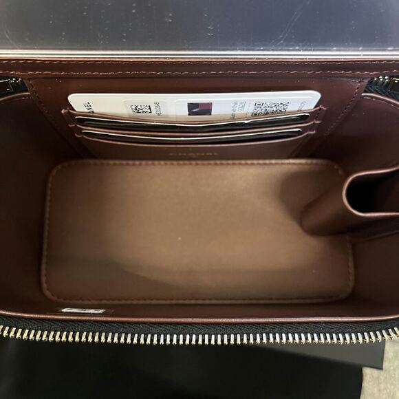 Chanel Clutch Color Black - Picture 4 of 7